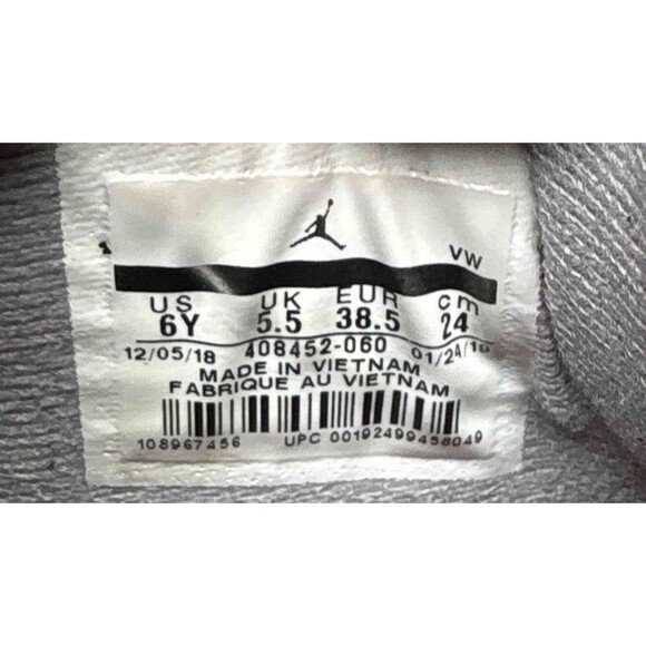 Nike Air Jordan 4 Retro Bred 2019 Size 6 Youth (Size 7.5 Women's) - Picture 6 of 7